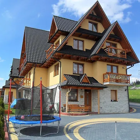 Krystyna I Andrzej łukaszczyk Z Widokiem Na Góry I Stacje Narciarską Habitación en casa particular